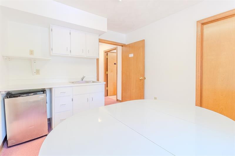 More Photos Of 1027 W Main St, Mount Pleasant Medical For Sale