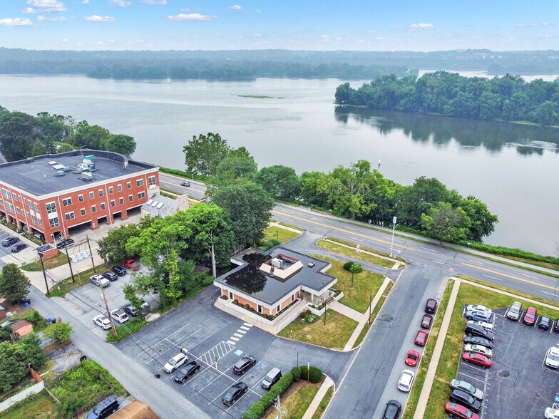 More Photos Of 3037 N Front St, Harrisburg General Retail For Sale