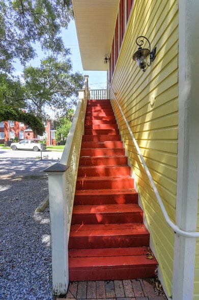 More Photos Of 921 N Palafox St, Pensacola Office For Sale