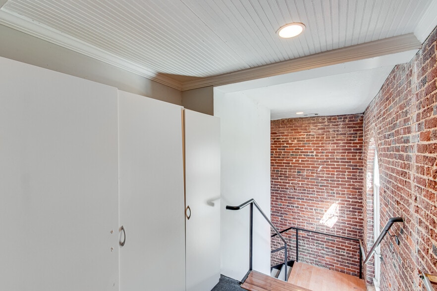 More Photos Of 4975 Little Mill Rd, Buford Warehouse For Sale