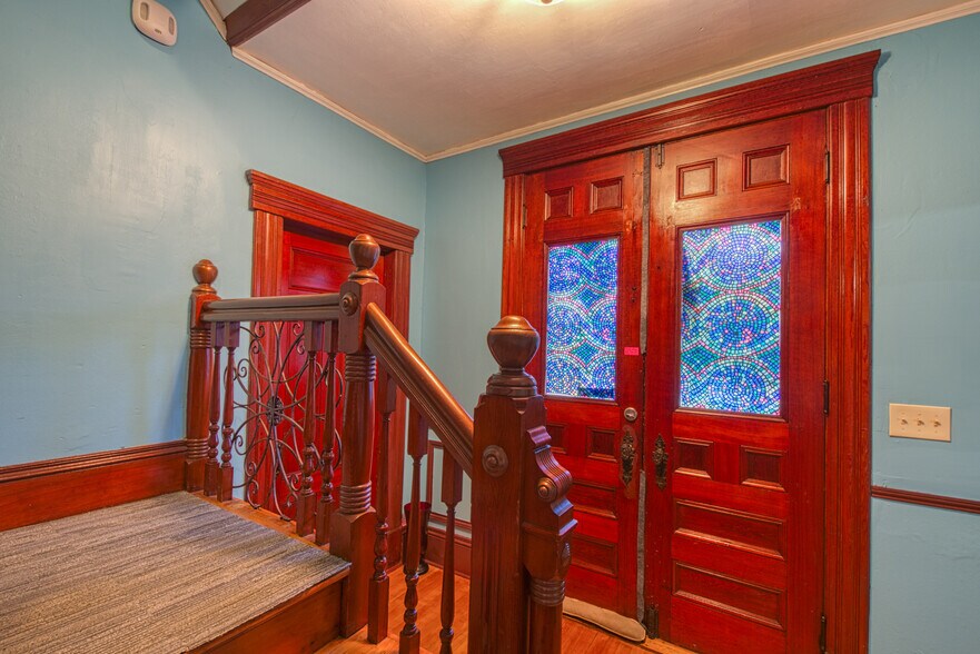 More Photos Of 28 Woodstock Ave, Putnam Specialty For Sale