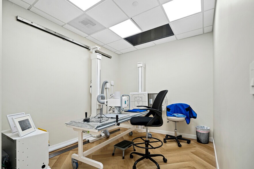 More Photos Of 11301 W Olympic Blvd, Los Angeles General Retail For Lease