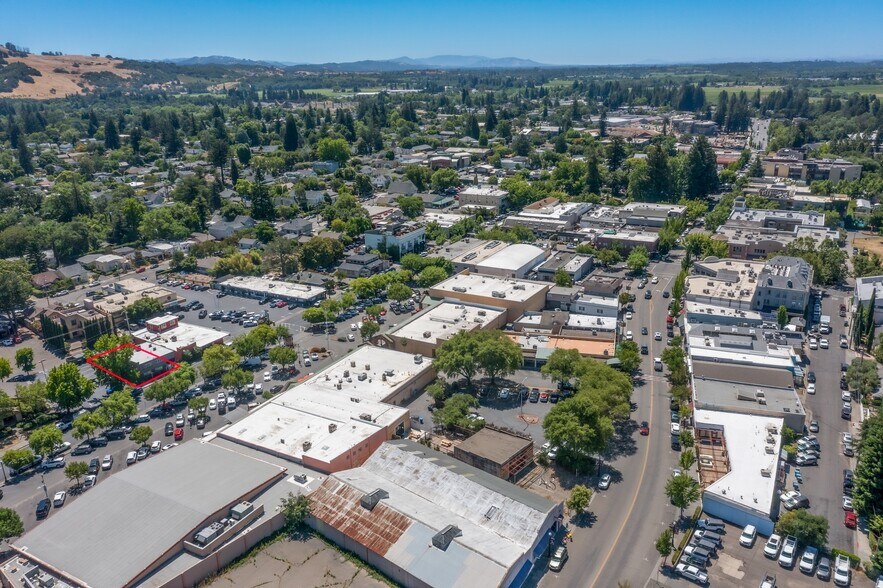 More Photos Of 436-440 Center St, Healdsburg Storefront Retail Residential For Sale