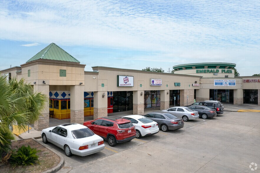 Primary Photo Of 11509 Veterans Memorial Dr, Houston Unknown For Lease