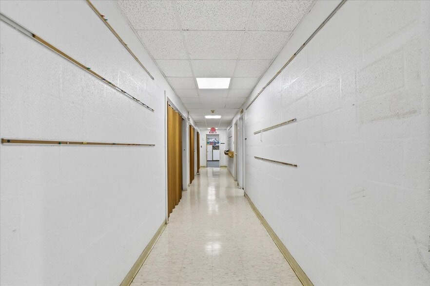 More Photos Of 2330 Mount Hebron Dr, Ellicott City Schools For Lease