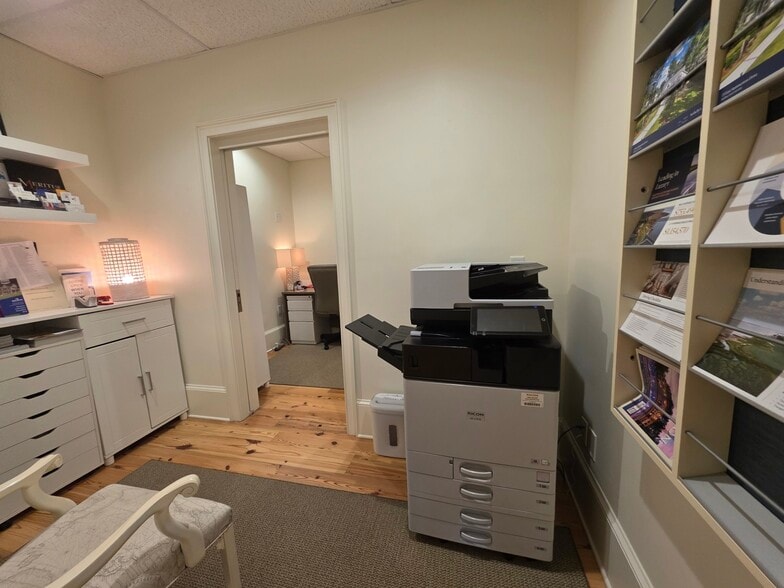 More Photos Of 6 Promenade St, Bluffton Storefront Retail Residential For Sale