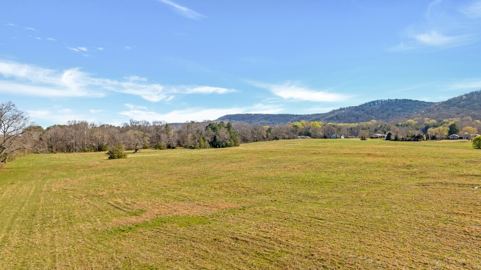 More Photos Of 221 55th St NE, Fort Payne Manufacturing For Sale