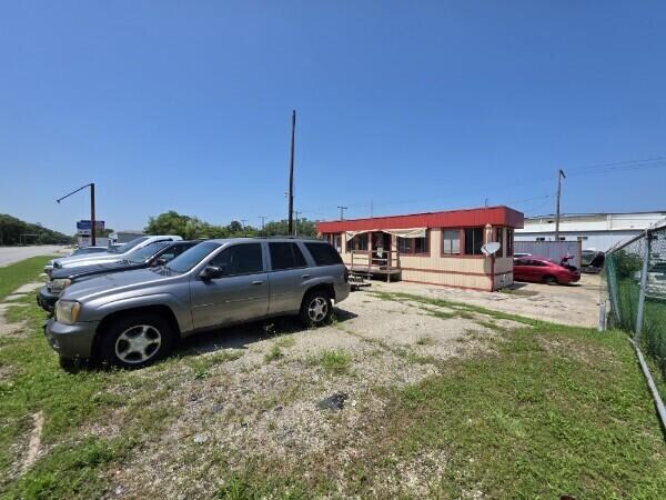 More Photos Of 2400-50 W Ridge Rd, Gary Auto Repair For Sale