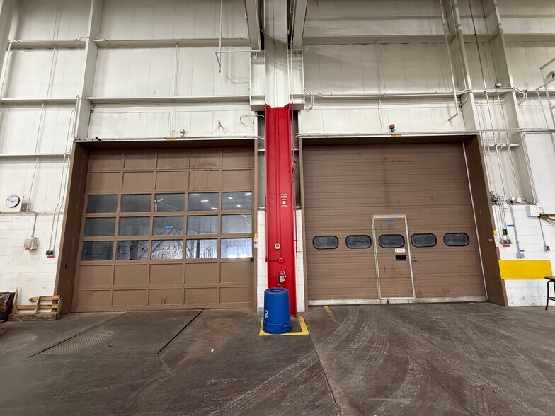 More Photos Of 975 Lombardi Ave, Green Bay Manufacturing For Lease