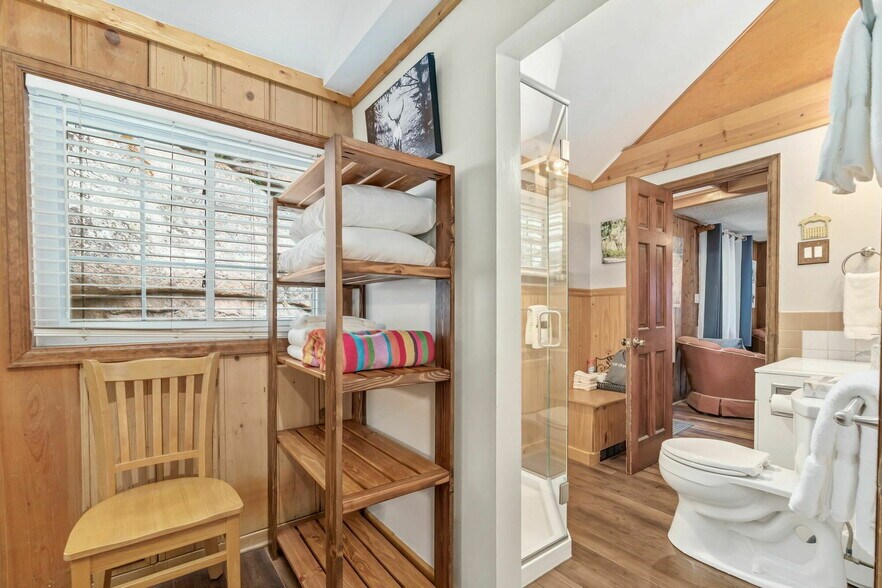 More Photos Of 4980 Highway 73, Evergreen Hotel For Sale