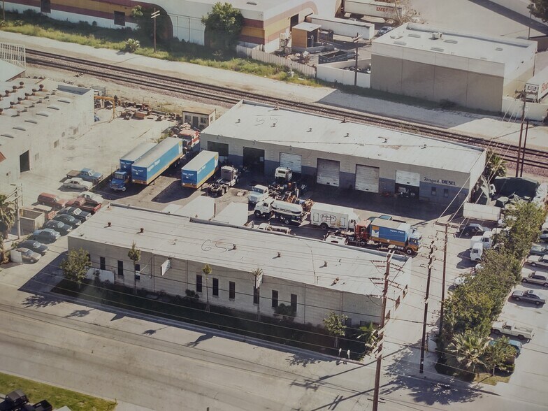 More Photos Of 12306 Los Nietos Rd, Santa Fe Springs Warehouse For Sale