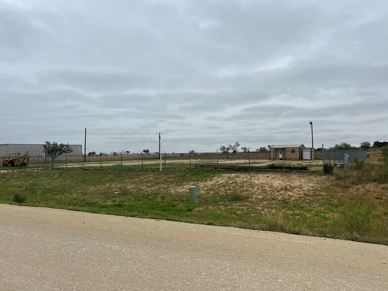 More Photos Of 1301 Baze Way, Snyder Land For Sale