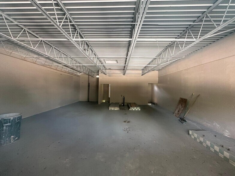 More Photos Of 705 S Orange Ave, Bartow Convenience Store For Sale