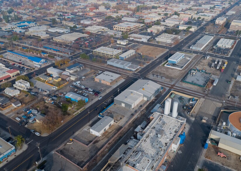 More Photos Of 505 W 6th St, Hanford Warehouse For Sale