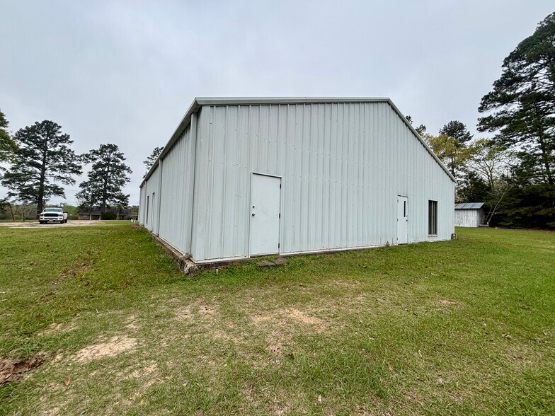 More Photos Of 5097 FM 1374 Rd, Huntsville Specialty For Sale