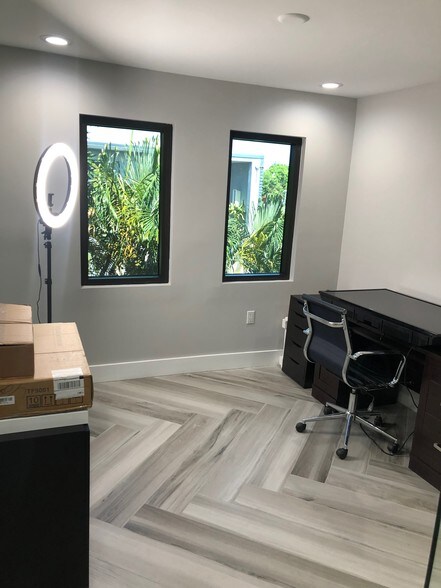 More Photos Of 3475 W Flagler St, Miami Coworking Space