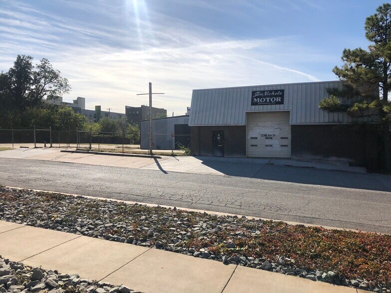 More Photos Of 12 NE 8th St, Oklahoma City Service For Sale