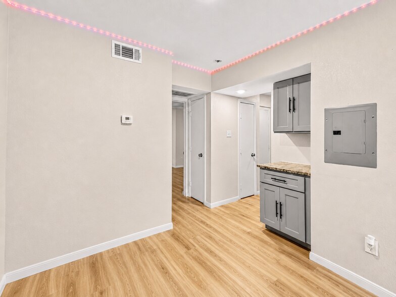 More Photos Of 2833 Community Dr, Dallas Apartments For Sale