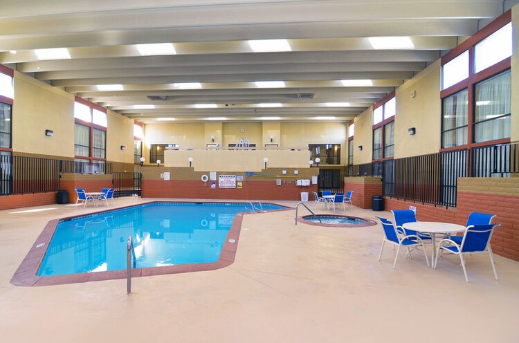 More Photos Of 2000 N Main St, Roswell Hotel For Sale