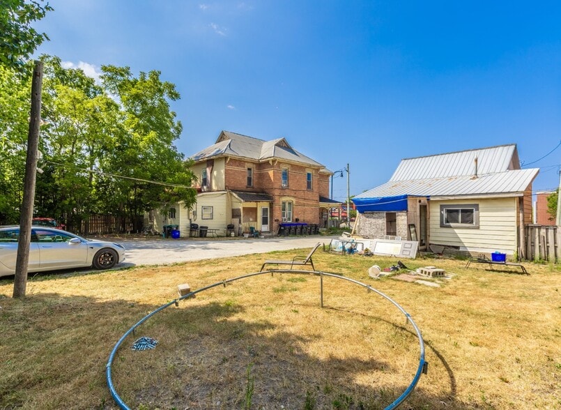 More Photos Of , Collingwood Unknown For Sale