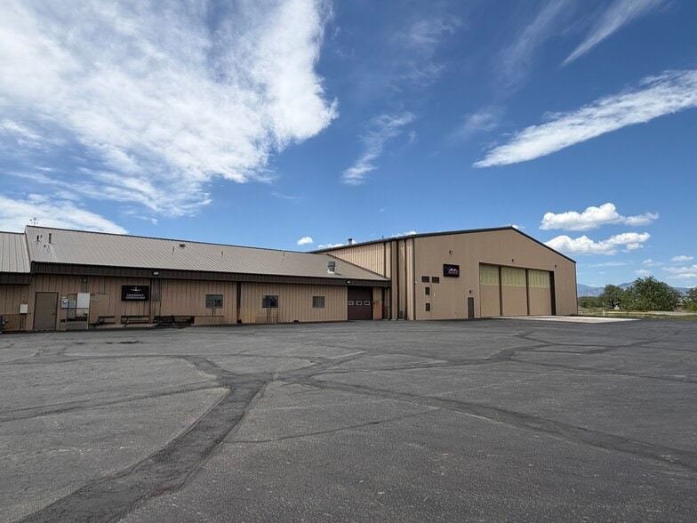 More Photos Of 2865 Airport Dr, Erie Warehouse For Sale