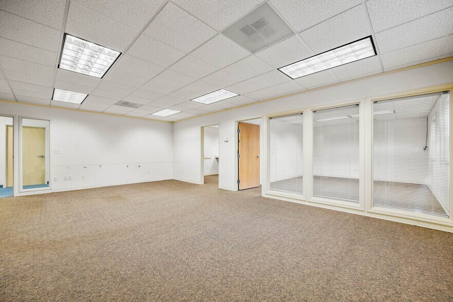 More Photos Of 705 9th St, Florence Medical For Lease