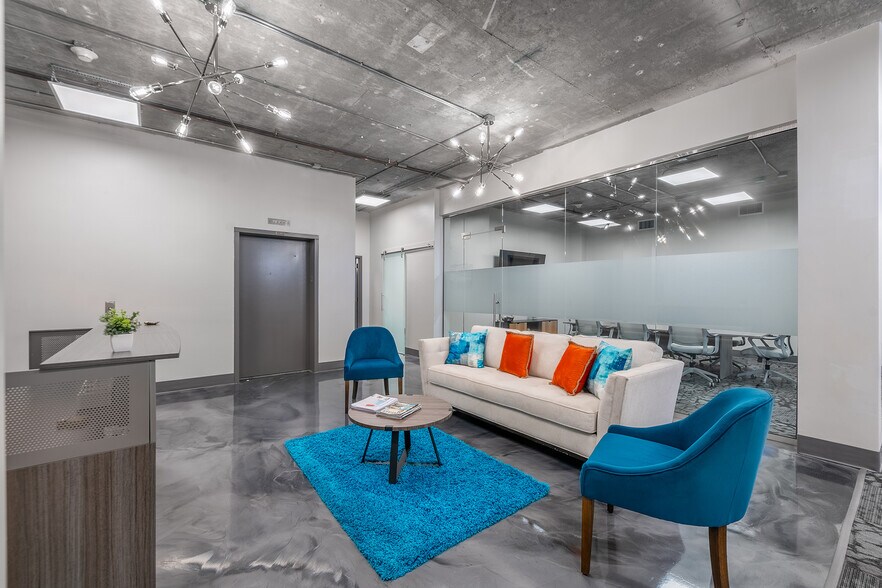 More Photos Of 2081 SE Ocean Blvd, Stuart Office For Sale
