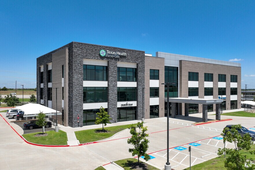 More Photos Of 3455 National Dr, Plano Medical For Lease