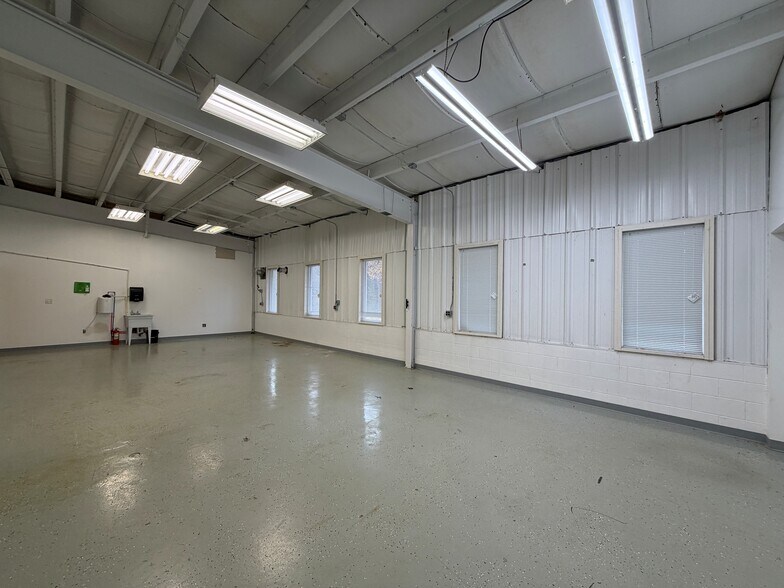 More Photos Of 7275 W Joy Rd, Dexter Manufacturing For Lease