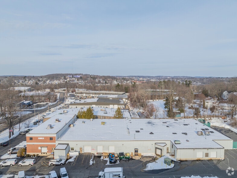More Photos Of 46 Rogers Rd, Haverhill Light Manufacturing For Lease