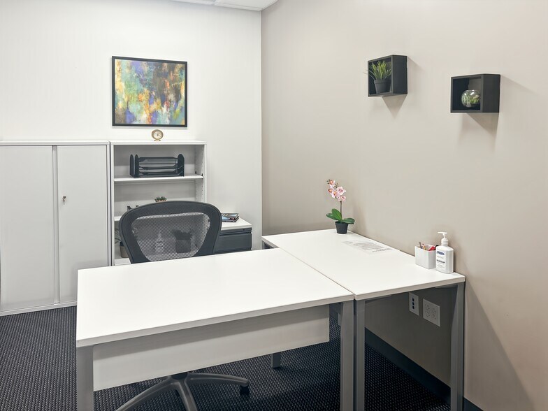 More Photos Of 440 Stevens Ave, Solana Beach Coworking Space
