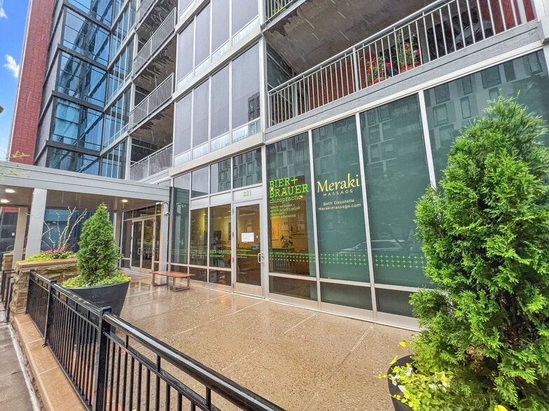 More Photos Of 1024 Washington Ave S, Minneapolis Apartments For Sale