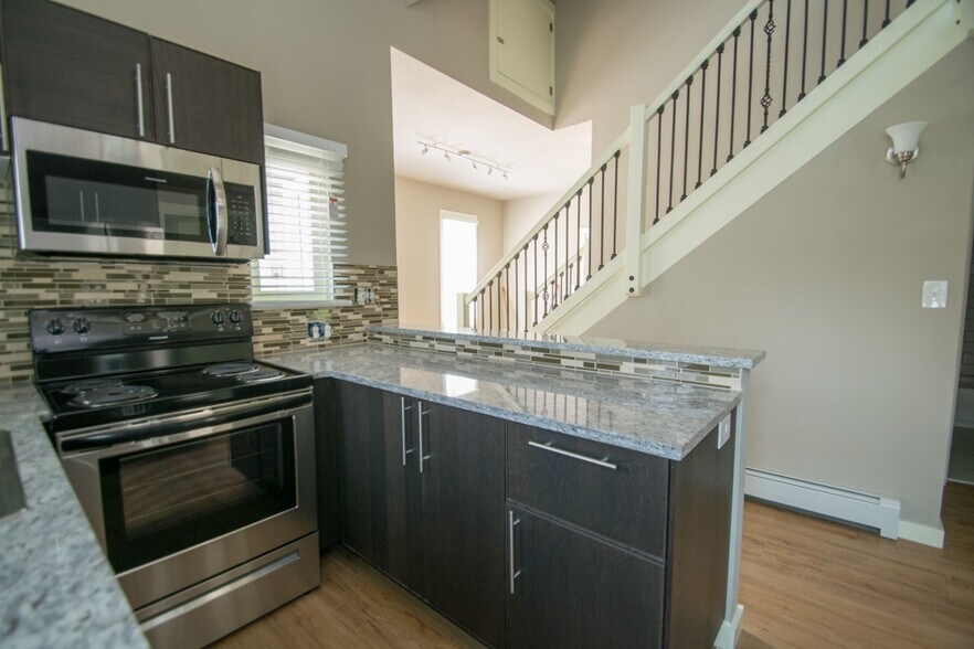 More Photos Of 1806 17th St, Boulder Apartments For Sale