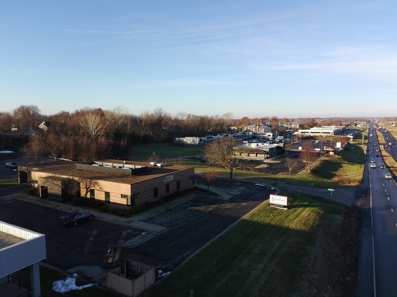 More Photos Of 17811 E 40 Hwy, Independence Office For Sale
