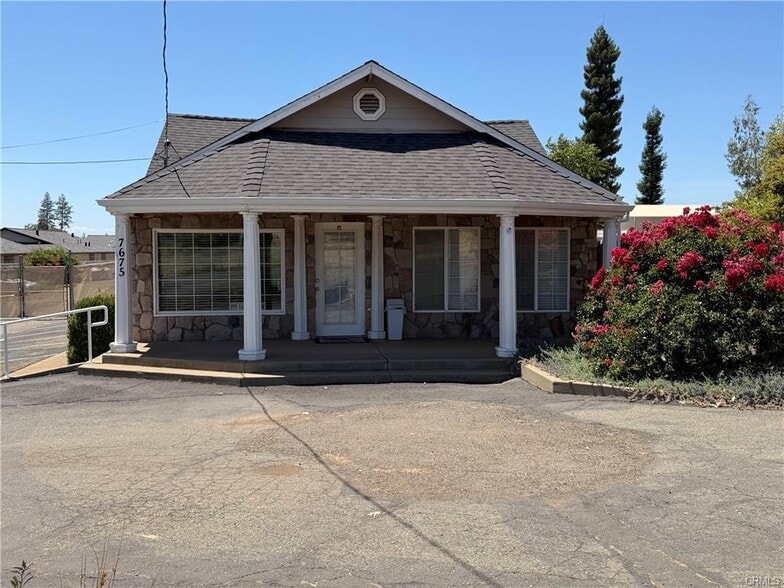More Photos Of 7671 Skyway, Paradise Storefront Retail Office For Sale