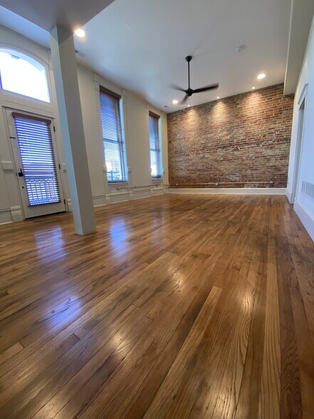 More Photos Of 426 E Morgan St, Boonville Storefront Retail Office For Lease