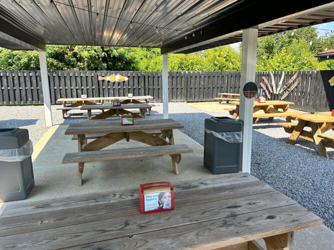 More Photos Of 178 Lakeway Dr, Russell Springs Restaurant For Sale