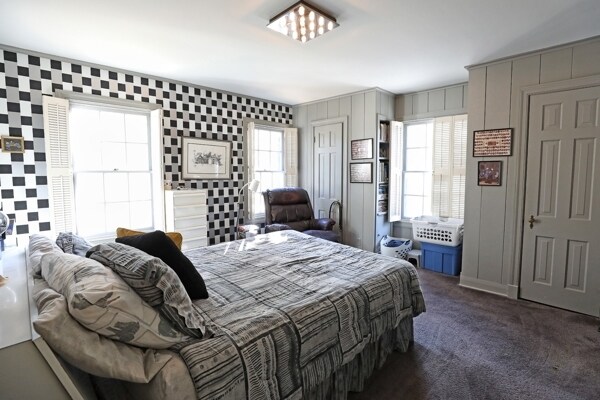 More Photos Of 600 Crockett Cir, Paris Specialty For Sale