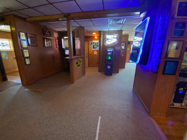 More Photos Of 1803 Main St, Green Bay Bar For Sale