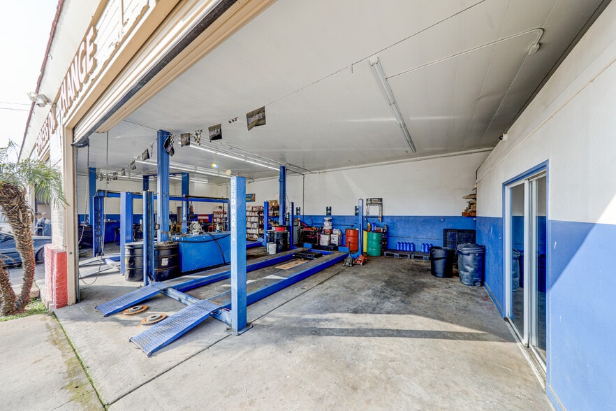 More Photos Of 1407 High St, Delano Carwash For Sale