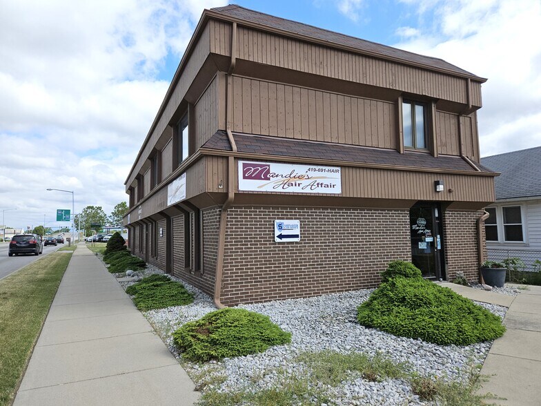 More Photos Of 3200 Woodville Rd, Northwood Loft Creative Space For Sale