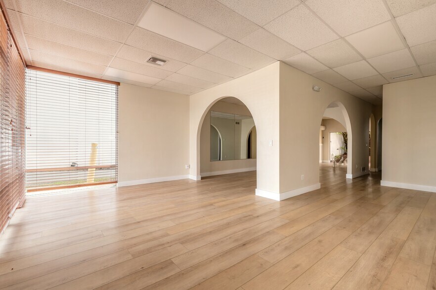 More Photos Of 418 Canal St, New Smyrna Beach Loft Creative Space For Lease