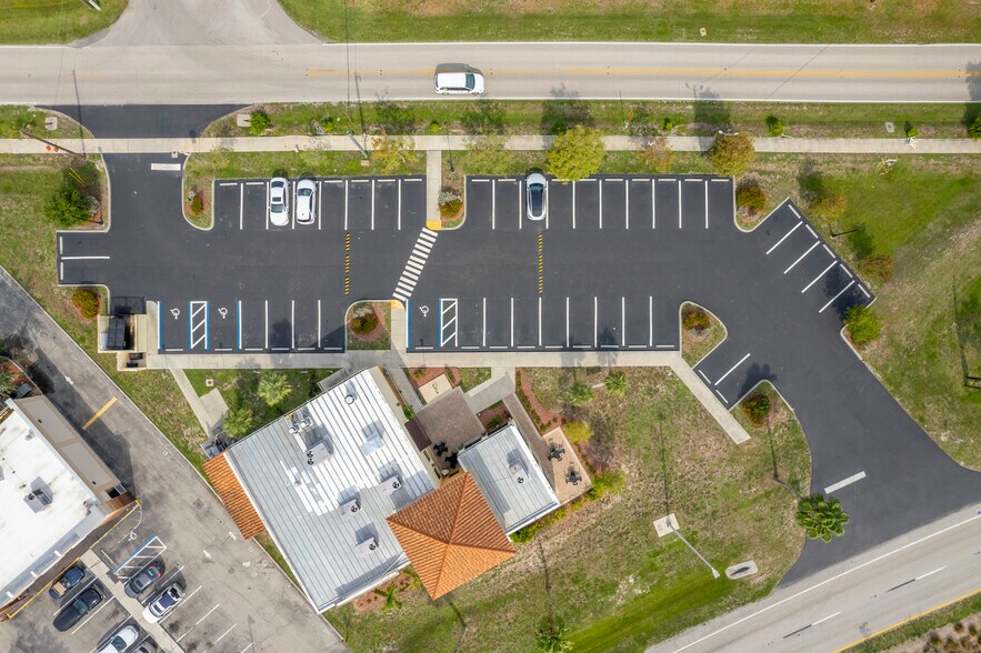 More Photos Of 2515 Tamiami Trl, Punta Gorda Restaurant For Sale