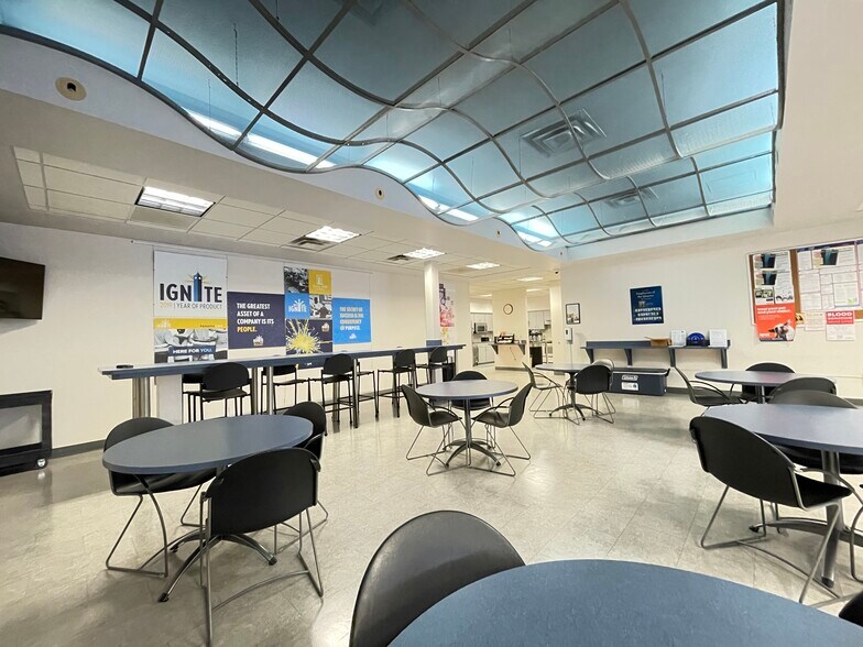 More Photos Of 7201 Nw 11th Pl, Gainesville Office For Sale