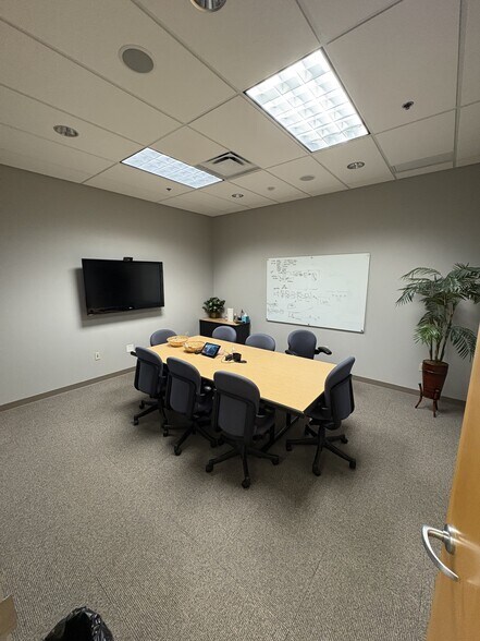 More Photos Of 5300 Kings Island Dr, Mason Office For Sale