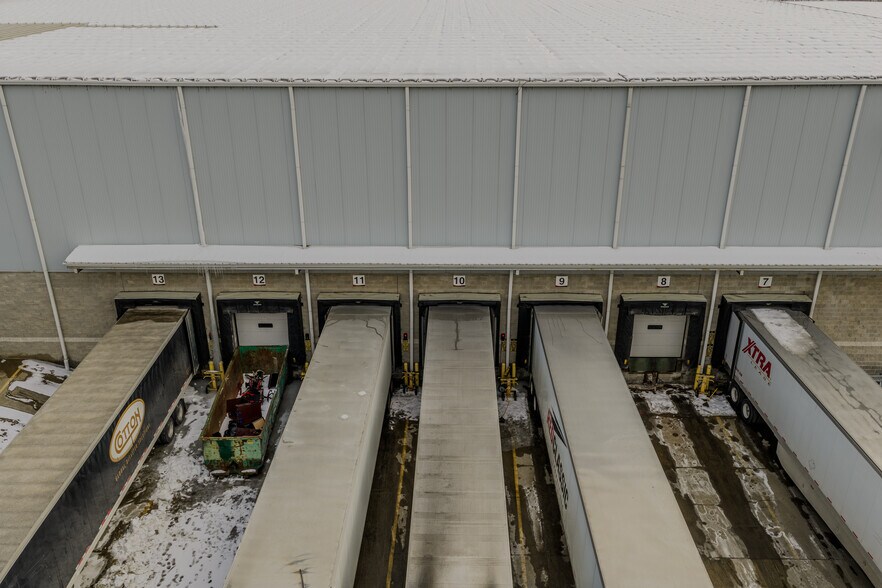 More Photos Of 8295 Bavaria Dr, Macedonia Distribution For Lease