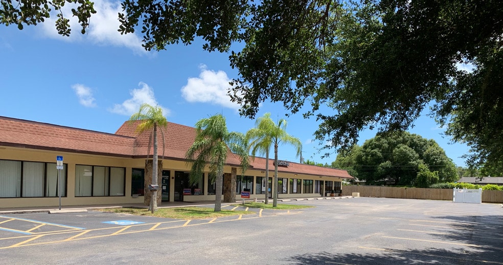 More Photos Of 2210 Tamiami Trl S, Venice Freestanding For Lease