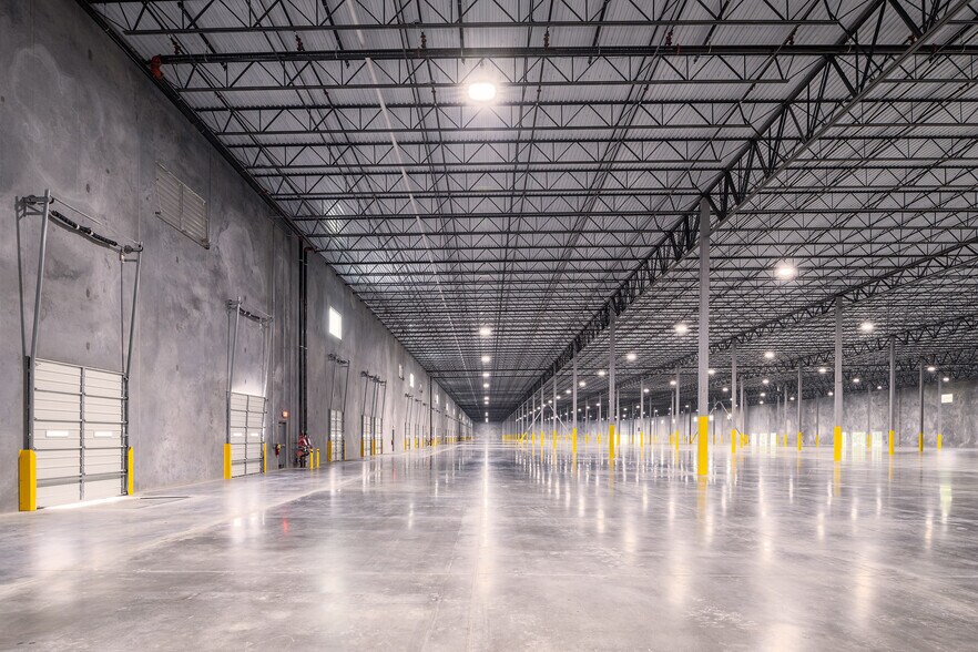 More Photos Of 172 Pitts School Rd SW, Concord Distribution For Lease