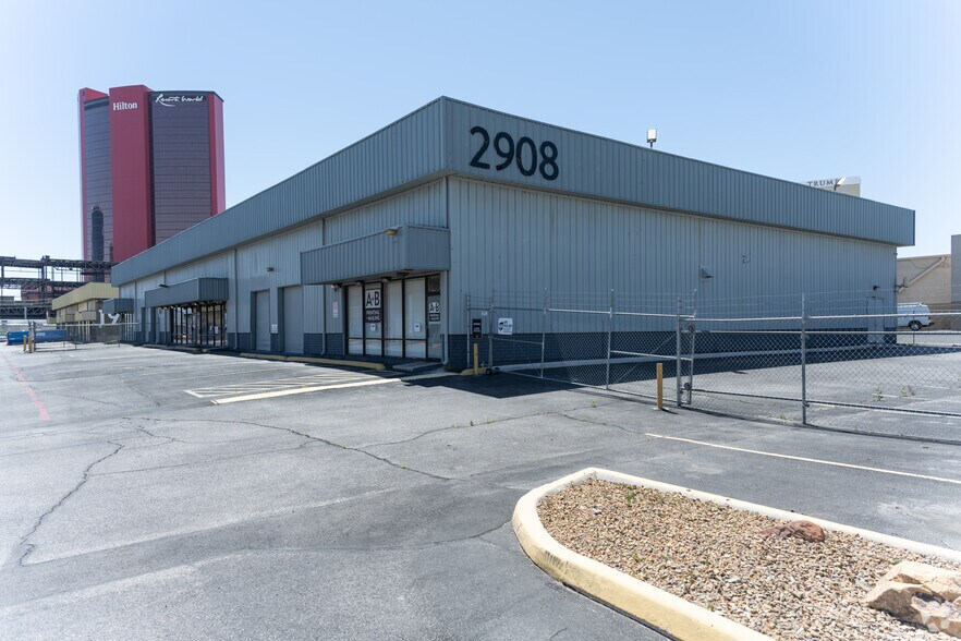 Primary Photo Of 2908 S Highland Dr, Las Vegas Warehouse For Lease