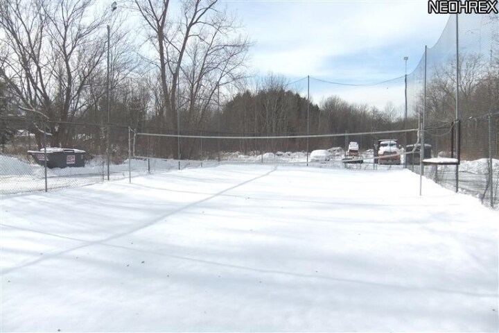 More Photos Of 7830 Olde 8 Rd, Macedonia Restaurant For Sale